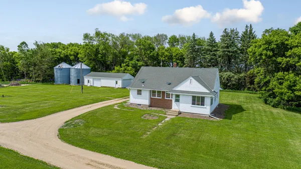 $335,000 | 29022 431st Avenue, Arlington, MN 55307