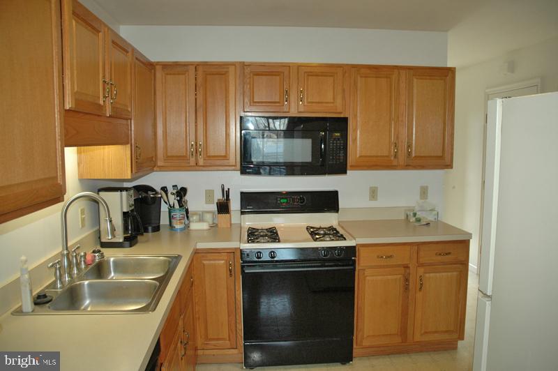 36 Heron Road Lititz, PA 17543 - Photo 3 of 19