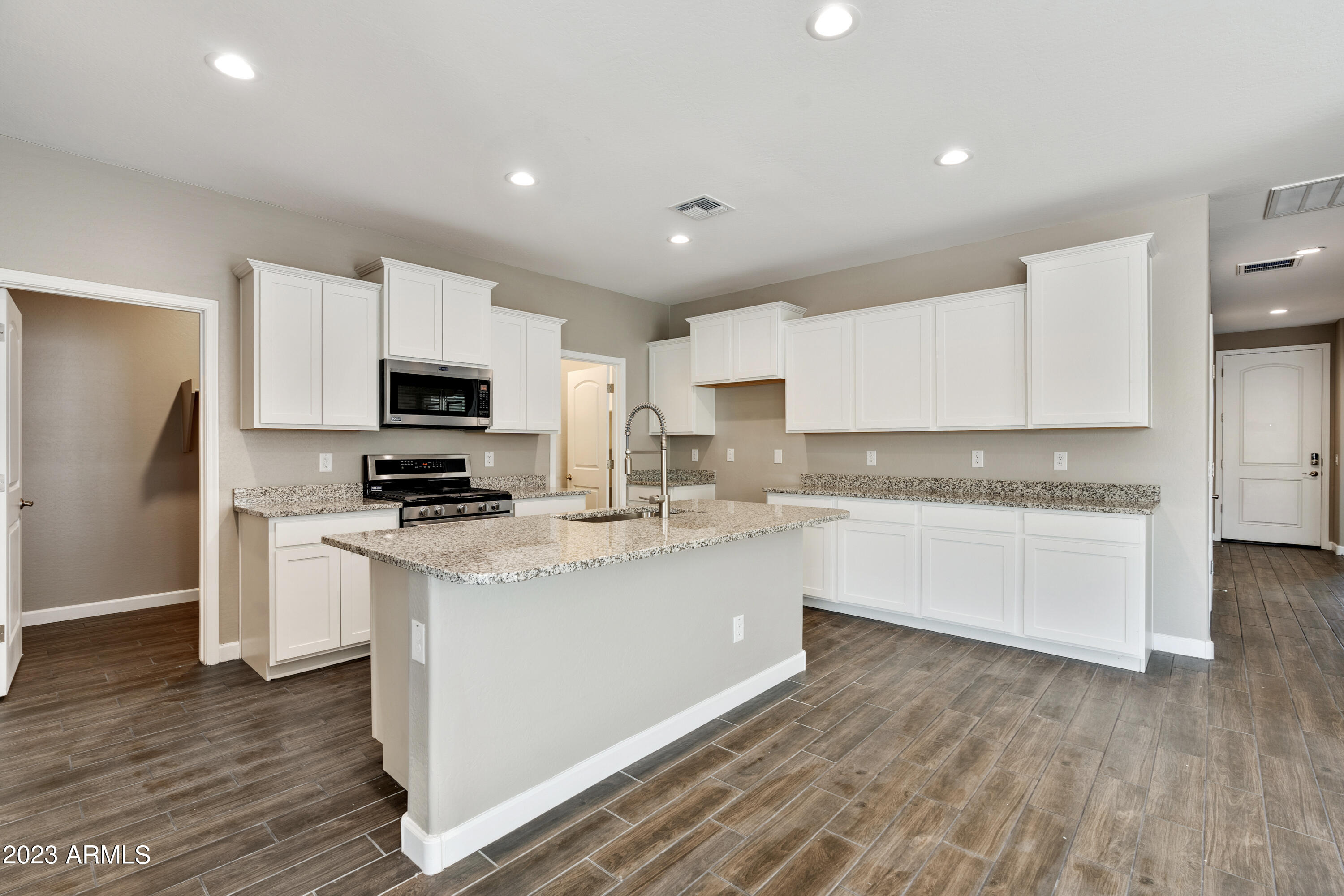 22685 Rummler Lane Maricopa, AZ 85138 - Photo 12 of 31 6_Arizona_Maricopa_Rancho Mirage_Puffin_
