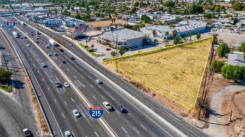 101 West La Cadena Drive Riverside, CA 92501 - Photo 2 of 8 Over 166,000 Cars Per Day