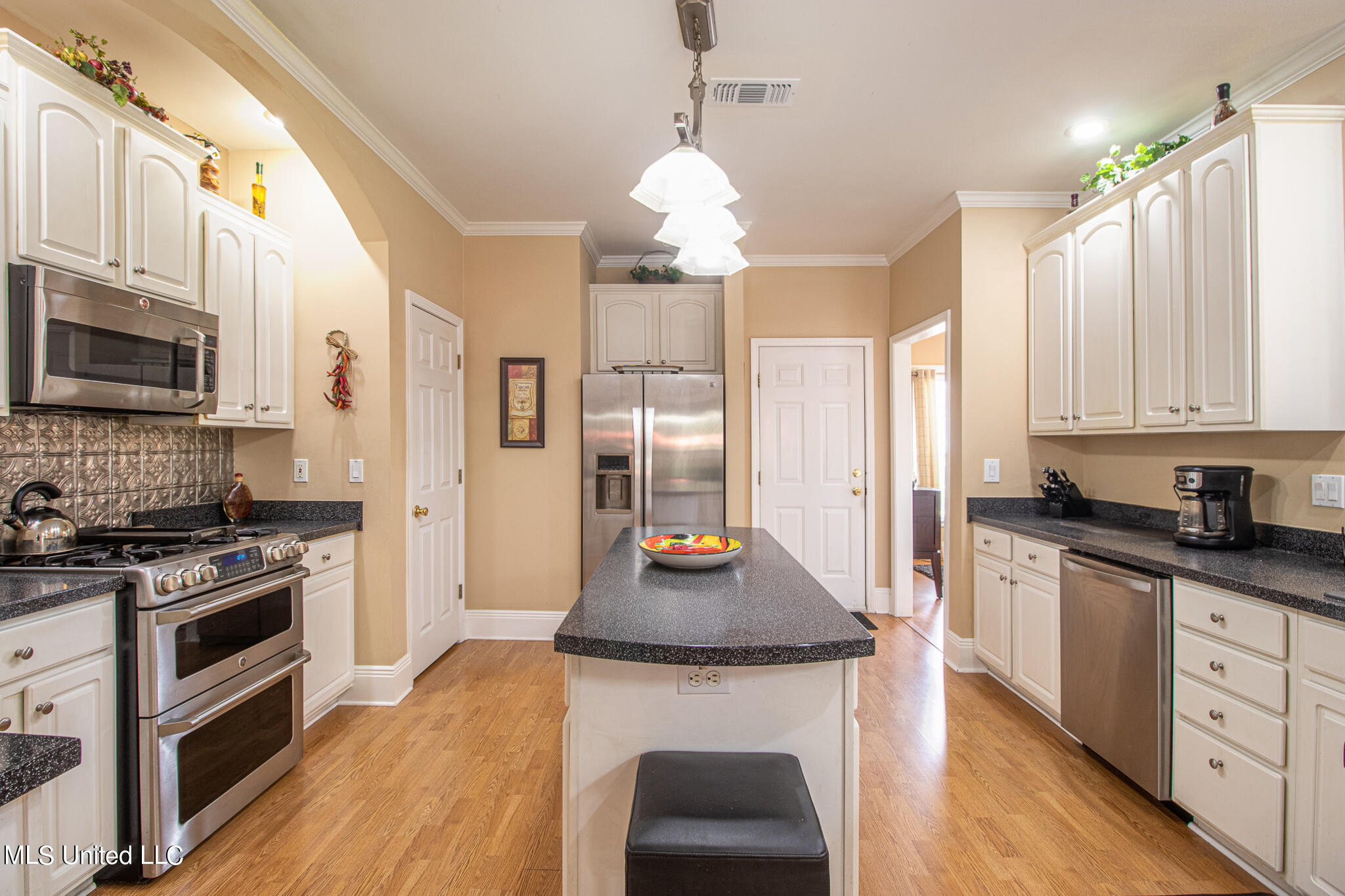 2335 Rue Maison Biloxi, MS 39532 - Photo 10 of 28 Rue Maison-120019