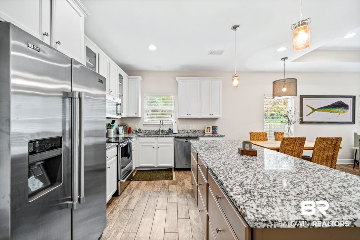 5204 Pine Road Orange Beach, AL 36561 - Photo 6 of 28 Kitchen