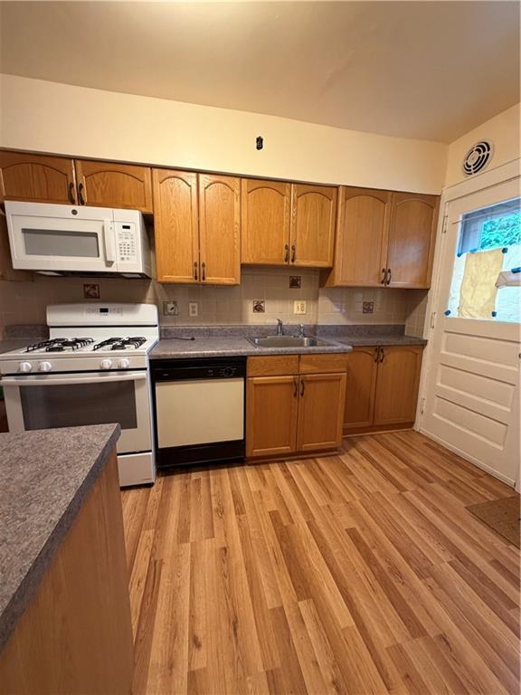 2332 Sherbrook Street Pittsburgh, PA 15217 - Photo 14 of 35
