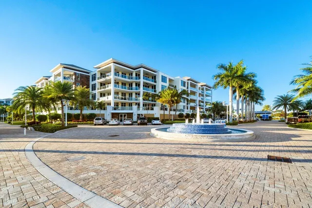 $2,795,000 | 2720 Donald Ross Road, Unit 301, Palm Beach Gardens, FL 33410