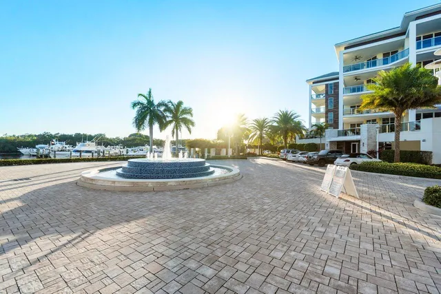 $2,795,000 | 2720 Donald Ross Road, Unit 301, Palm Beach Gardens, FL 33410