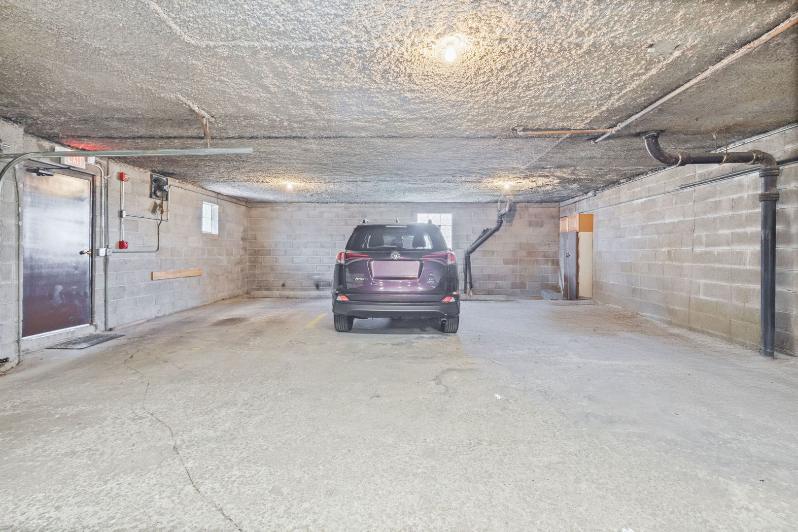 1279 Harding Avenue, Unit 3B Des Plaines, IL 60016 - Photo 2 of 15 a view of a garage