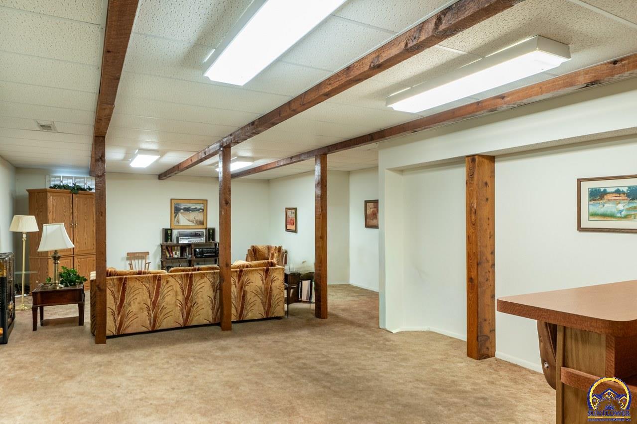 1038 Southwest Randolph Avenue Topeka, KS 66604 - Photo 30 of 46