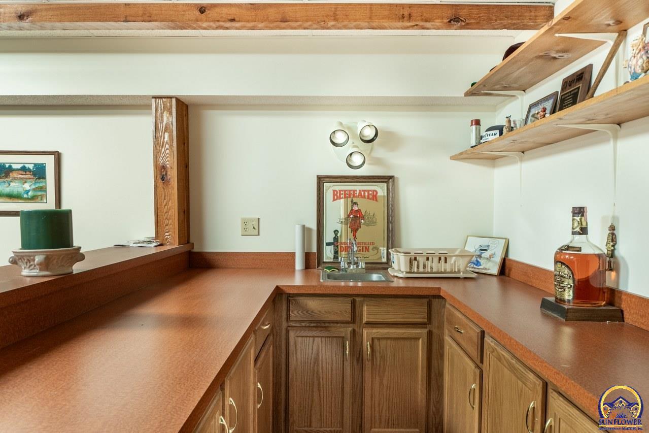 1038 Southwest Randolph Avenue Topeka, KS 66604 - Photo 33 of 46