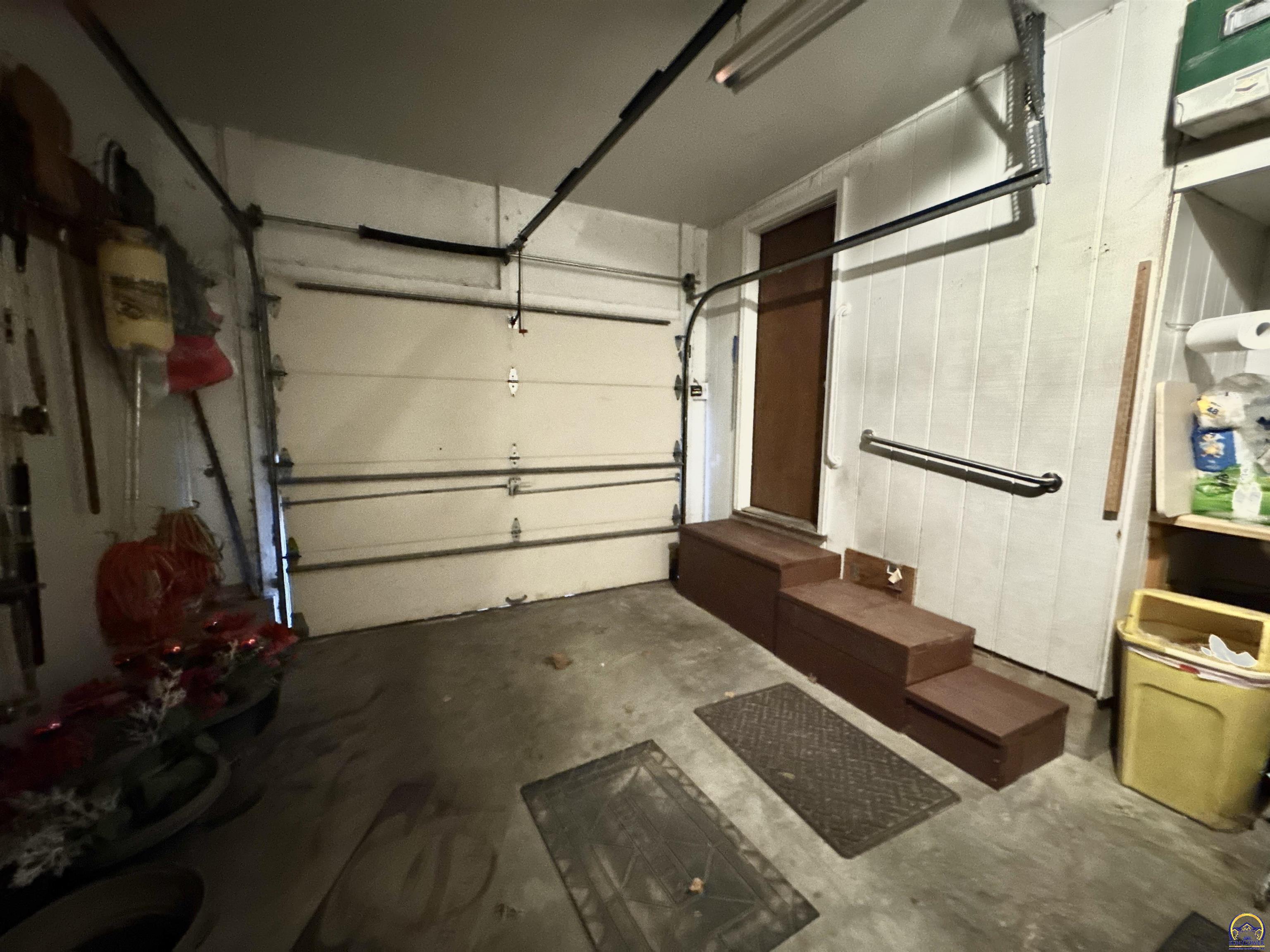 1038 Southwest Randolph Avenue Topeka, KS 66604 - Photo 43 of 46