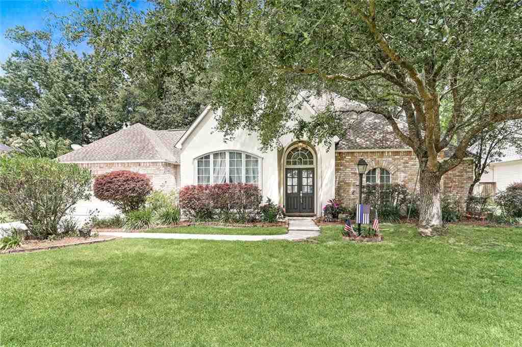 661 Rue Orleans Mandeville, LA 70471 - Photo 1 of 31 Gallery Image 1