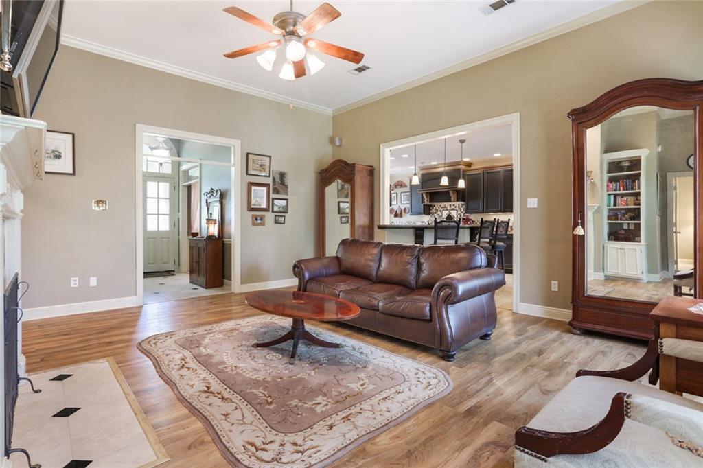 661 Rue Orleans Mandeville, LA 70471 - Photo 5 of 31 Gallery Image 5