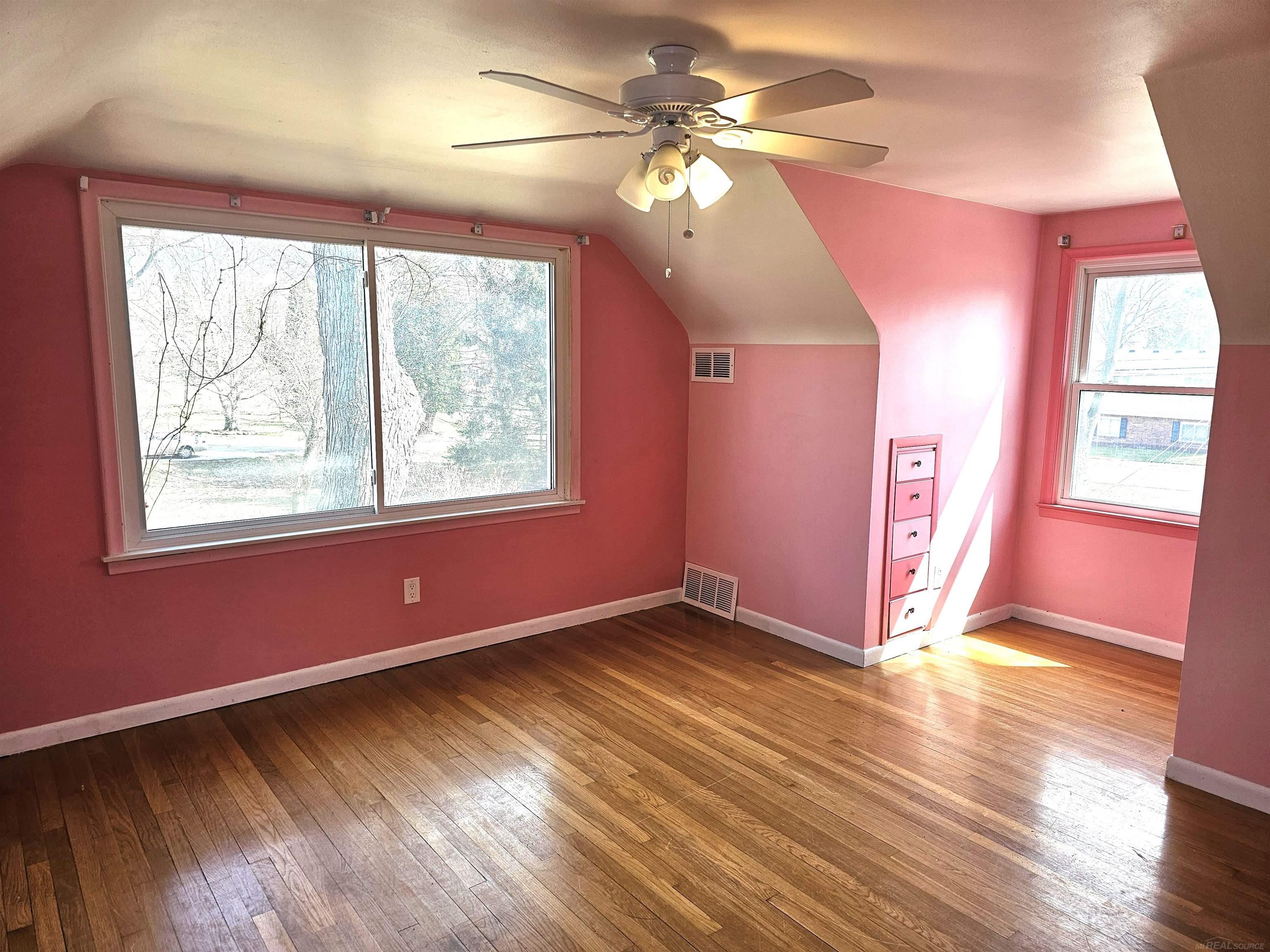 24602 Graham Road Redford, MI 48239 - Photo 22 of 36 Gallery Image 22