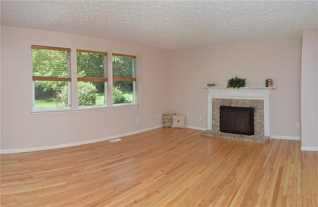 9126 Prairie Ridge Place Indianapolis, IN 46256 - Photo 11 of 44 Gallery Image 11