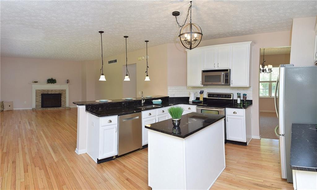 9126 Prairie Ridge Place Indianapolis, IN 46256 - Photo 18 of 44 Gallery Image 18