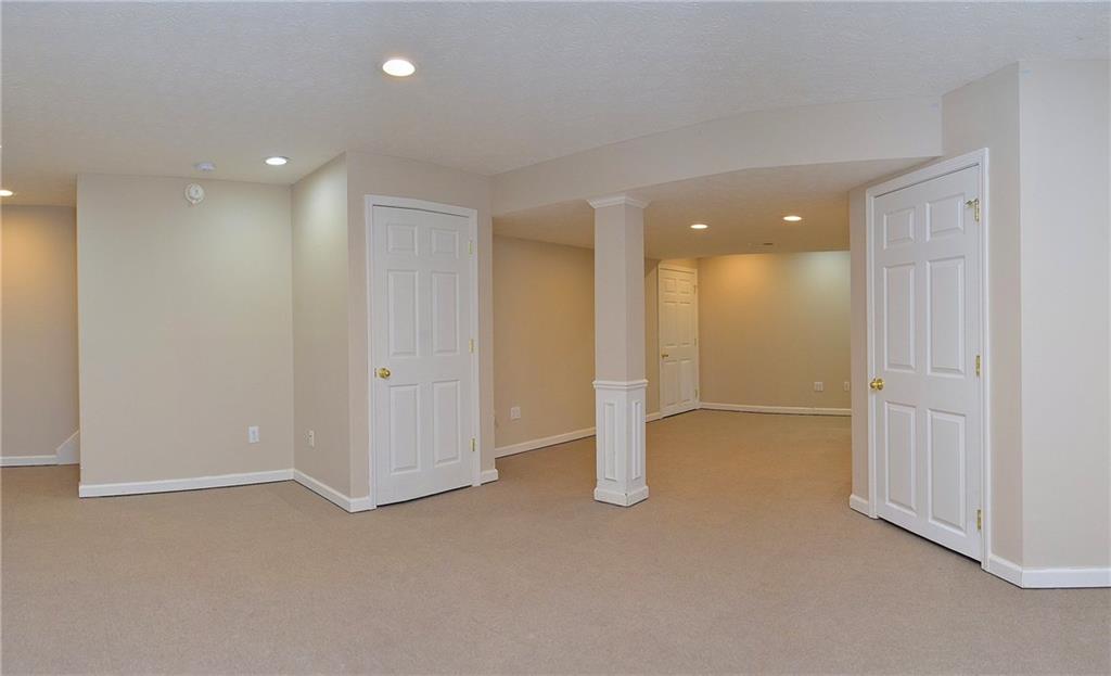 9126 Prairie Ridge Place Indianapolis, IN 46256 - Photo 37 of 44 Gallery Image 37