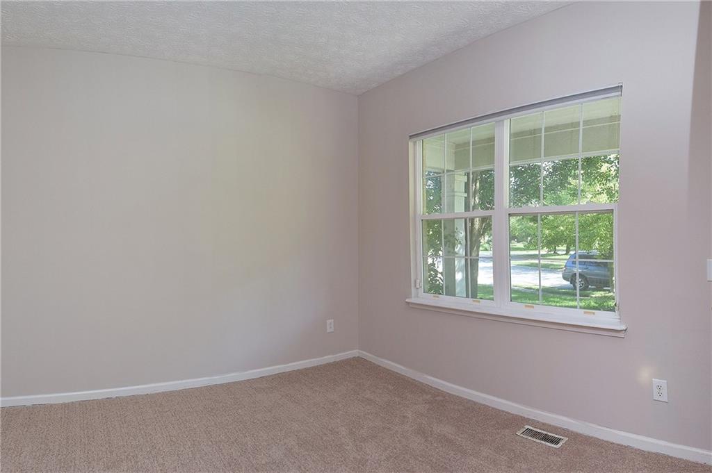 9126 Prairie Ridge Place Indianapolis, IN 46256 - Photo 9 of 44 Gallery Image 9