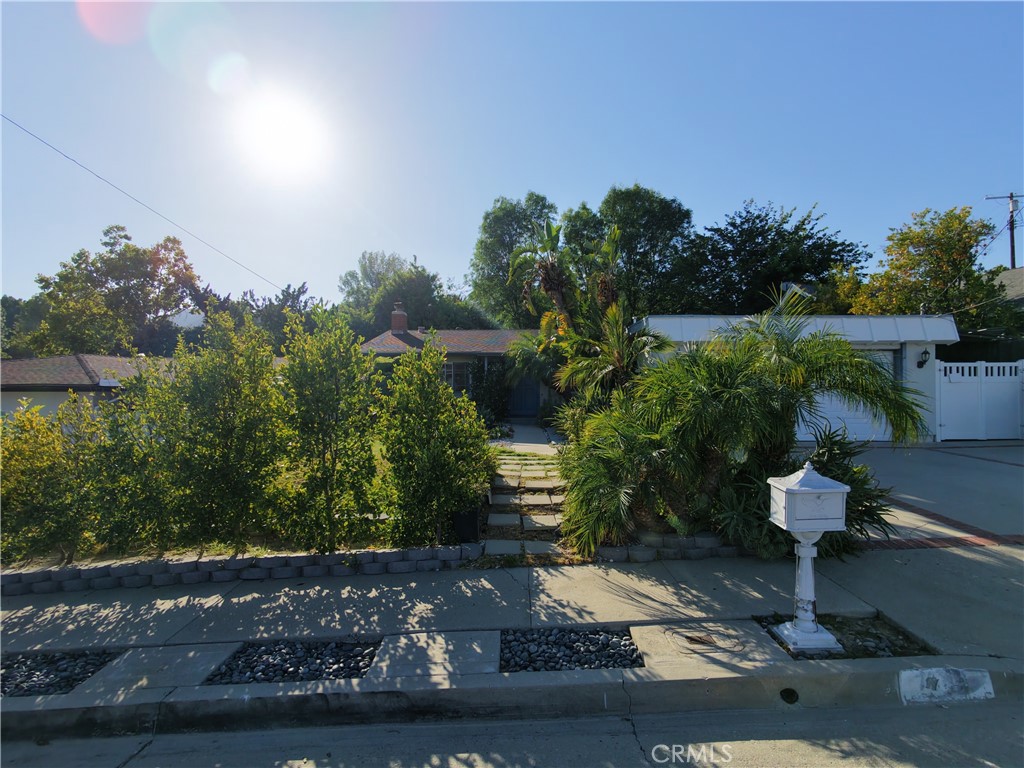 7049 Semrad Road West Hills, CA 91307 - Photo 2 of 44