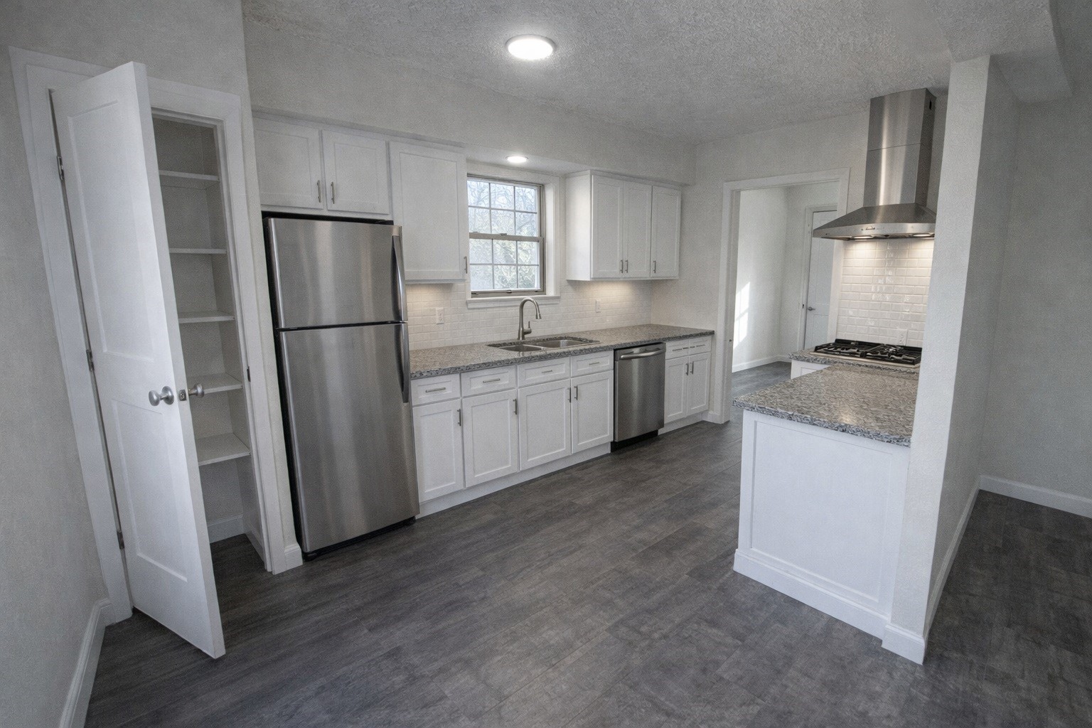 5423 Grace Point Lane Houston, TX 77048 - Photo 2 of 6
