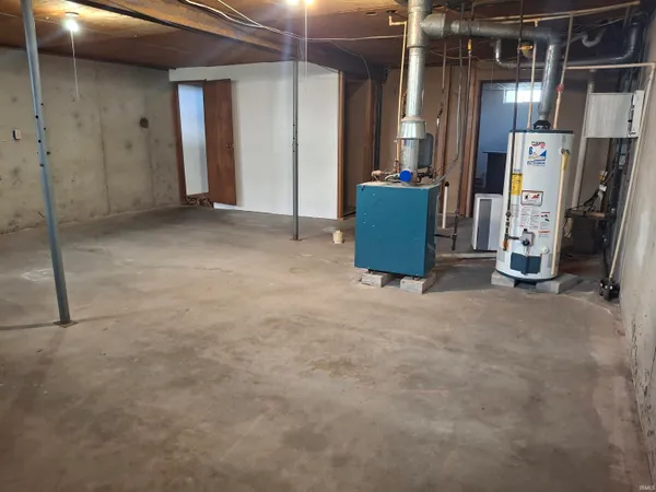 615 South Hamsher Street, Garrett, IN 46738