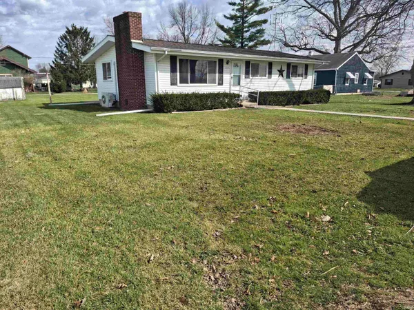 615 South Hamsher Street, Garrett, IN 46738