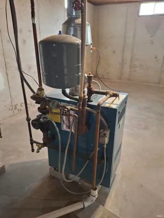 615 South Hamsher Street, Garrett, IN 46738