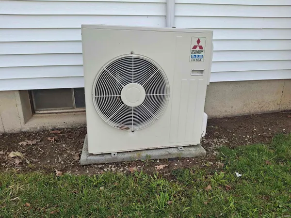 615 South Hamsher Street, Garrett, IN 46738