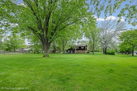 $599,000 | 21 North Old Barrington Road, Lake Barrington, IL 60010