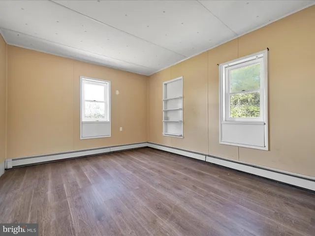 $219,000 | 722 East Mountain Road, Hegins, PA 17938