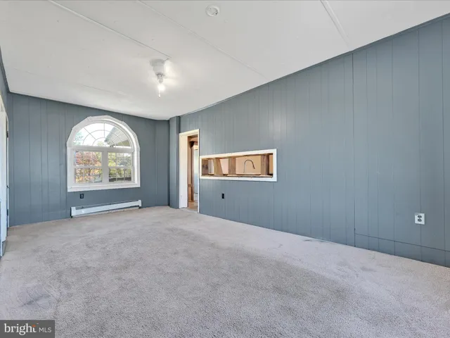 $219,000 | 722 East Mountain Road, Hegins, PA 17938