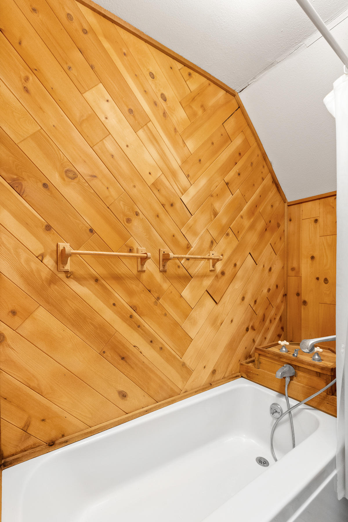 2790 Salem Valley Road Ringgold, GA 30736 - Photo 26 of 43 Bathroom