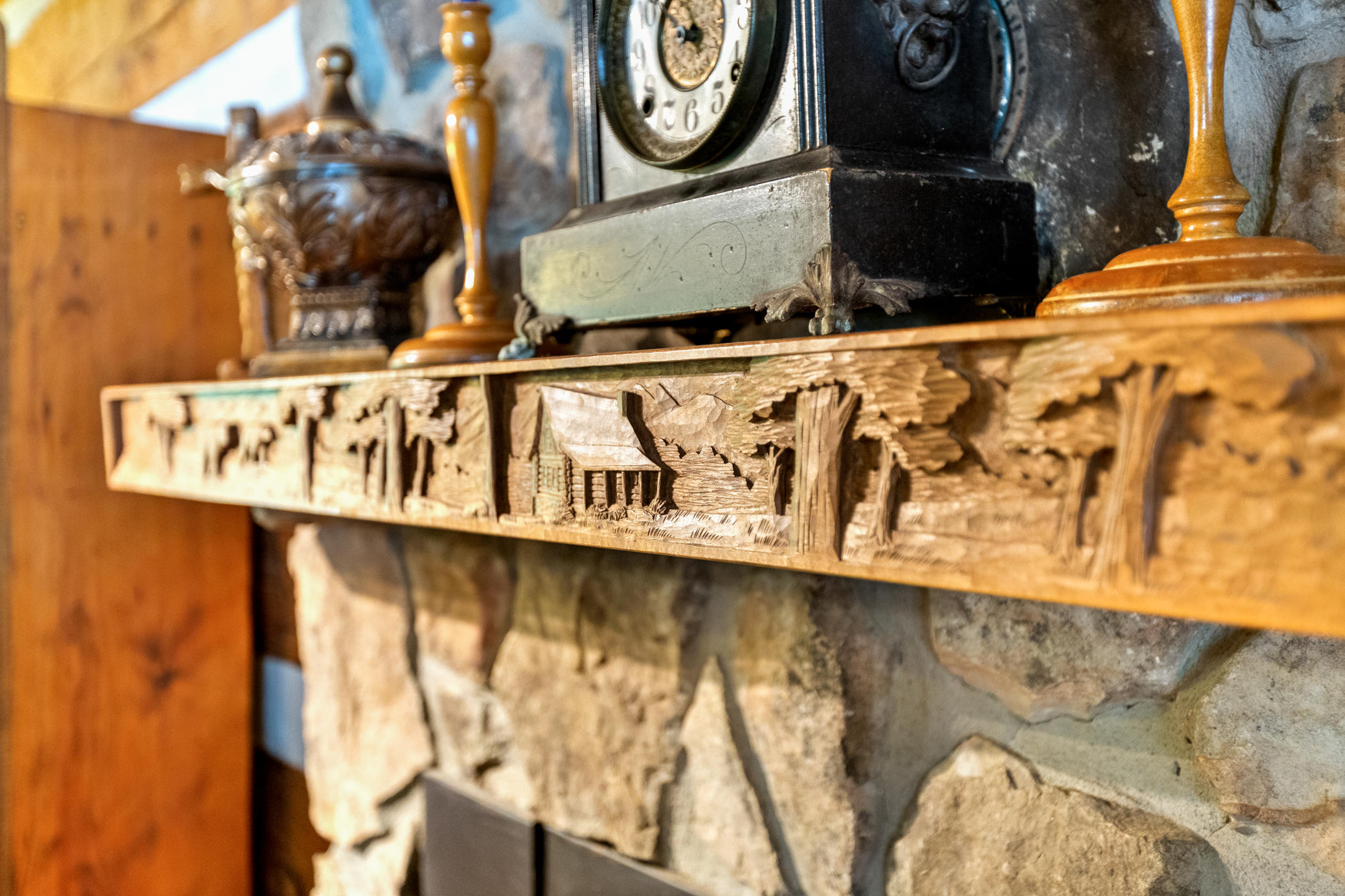 2790 Salem Valley Road Ringgold, GA 30736 - Photo 6 of 43 Mantle