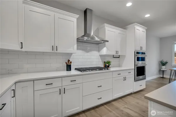 $899,990 | 6106 232nd Avenue East, Buckley, WA 98321