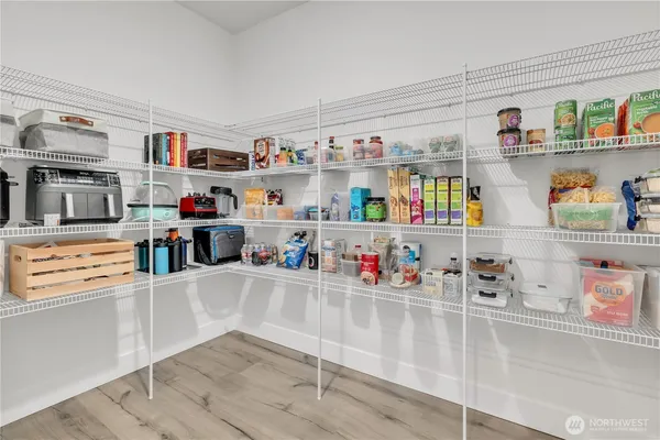 $899,990 | 6106 232nd Avenue East, Buckley, WA 98321