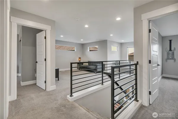 $899,990 | 6106 232nd Avenue East, Buckley, WA 98321