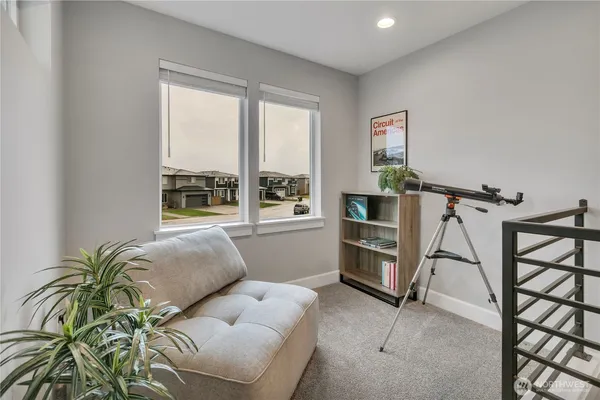 $899,990 | 6106 232nd Avenue East, Buckley, WA 98321