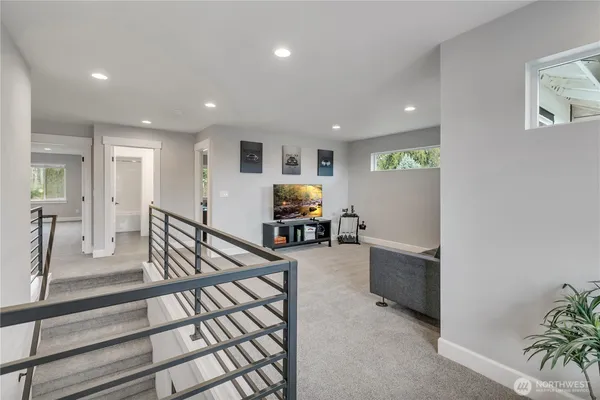 $899,990 | 6106 232nd Avenue East, Buckley, WA 98321