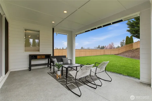 $899,990 | 6106 232nd Avenue East, Buckley, WA 98321