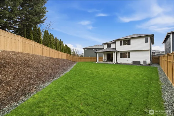 $899,990 | 6106 232nd Avenue East, Buckley, WA 98321