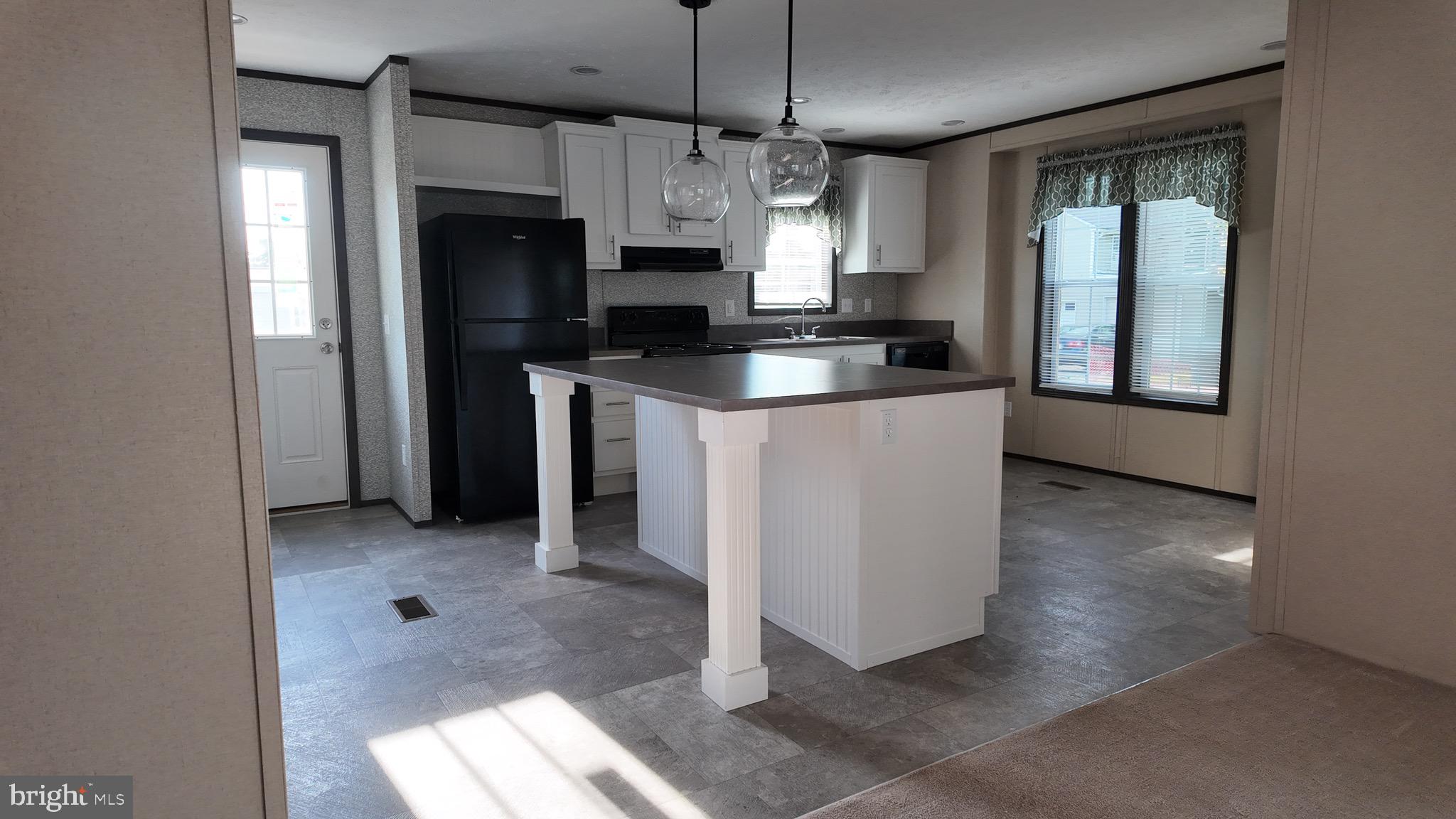 2114 Scull Street Lebanon, PA 17046 - Photo 5 of 11