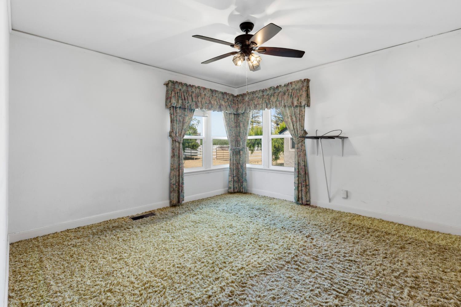 501 Durham Ferry Road Tracy, CA 95304 - Photo 9 of 53