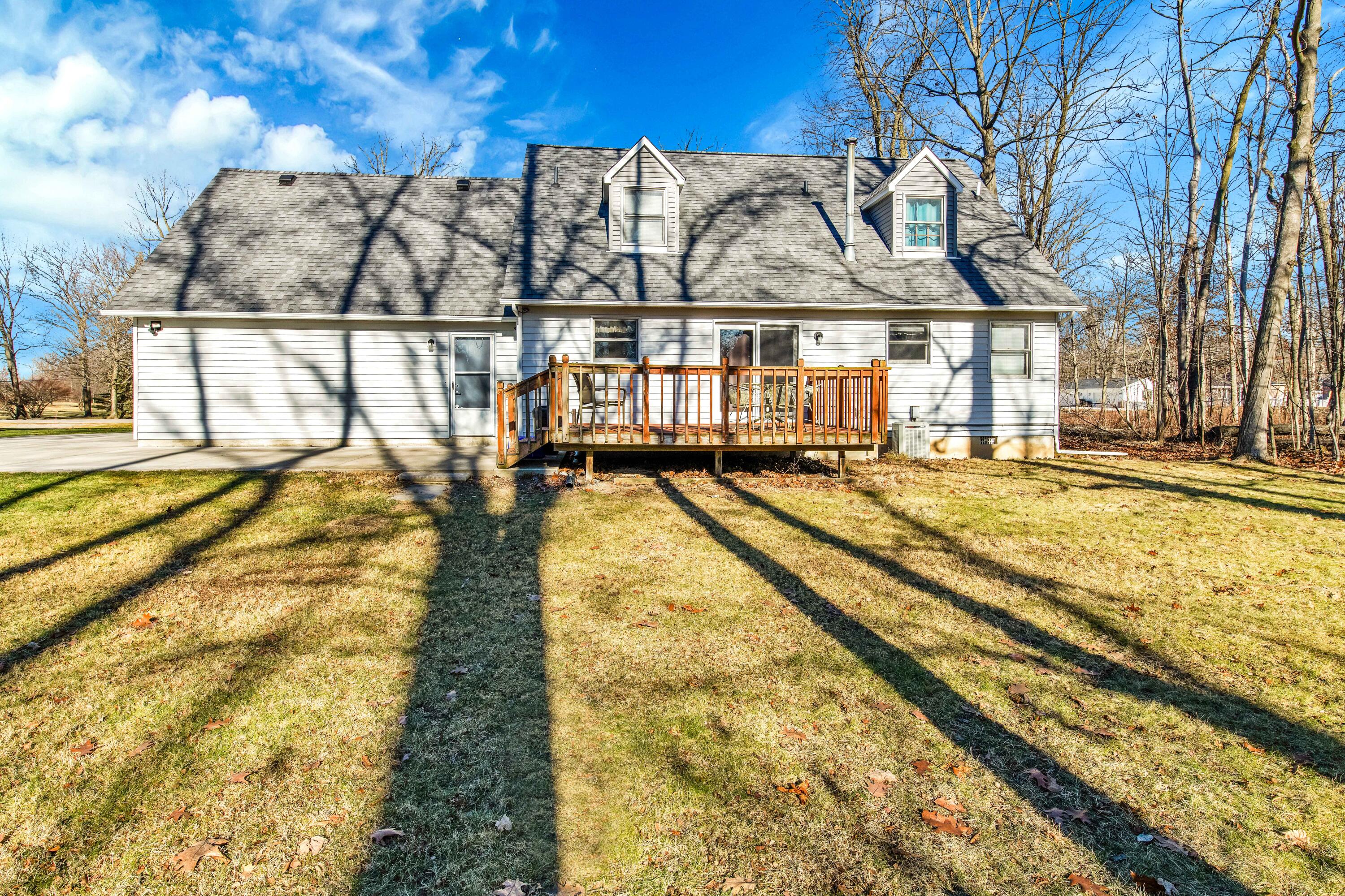 9205 Lake Road Grosse Ile, MI 48138 - Photo 25 of 42 9205 Lake Road - HD Drone Photography_23
