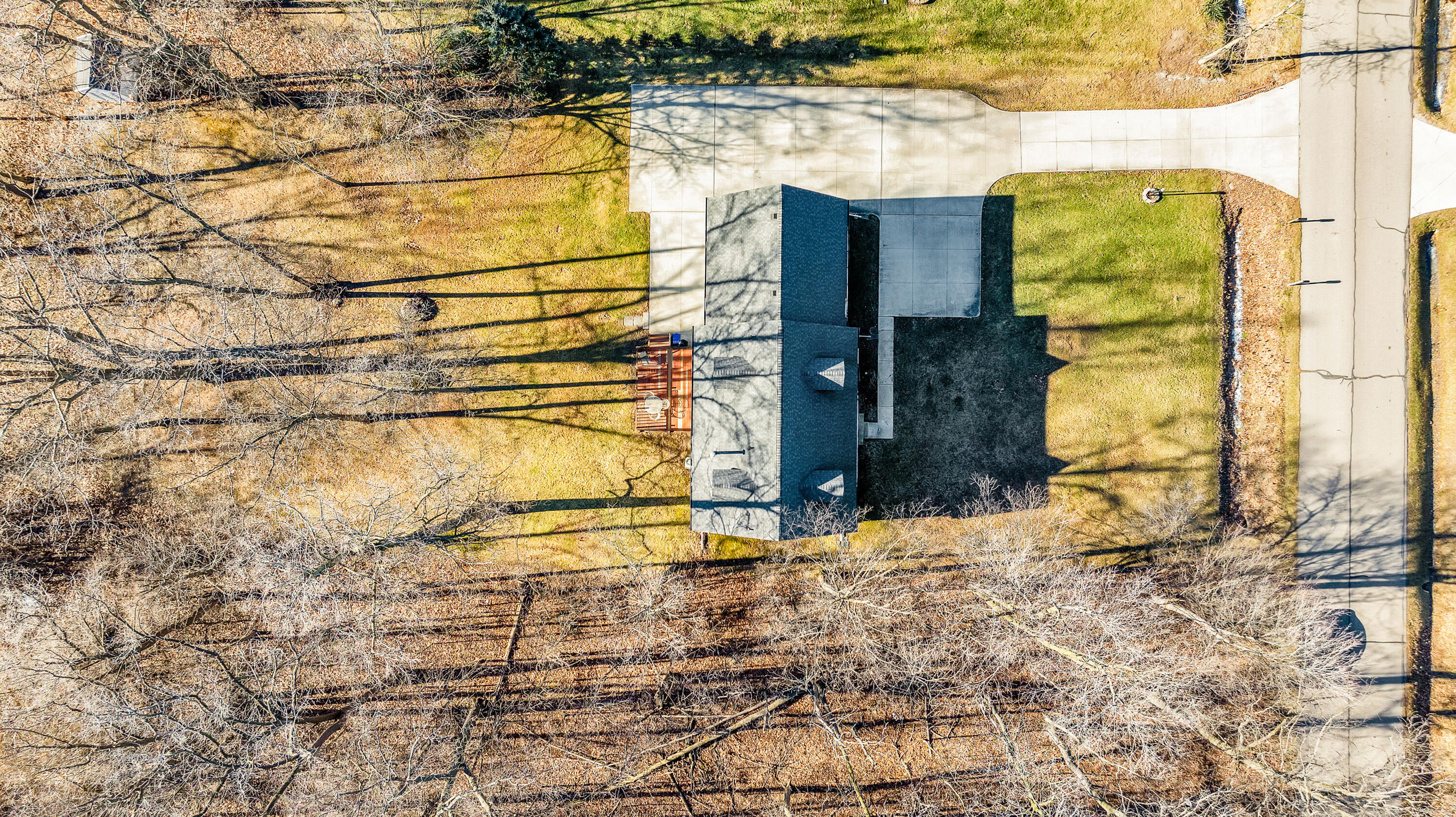 9205 Lake Road Grosse Ile, MI 48138 - Photo 39 of 42 9205 Lake Road - HD Drone Photography_39