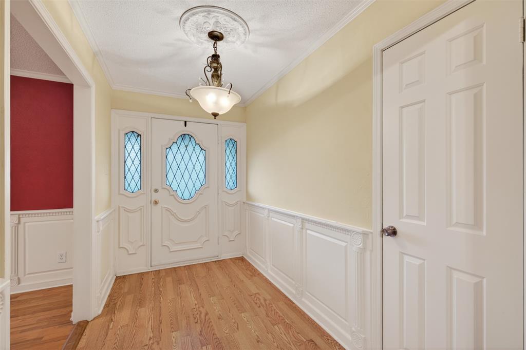 401 Cane Bend Drive Haughton, LA 71037 - Photo 2 of 27 a view of an entryway with wooden floor