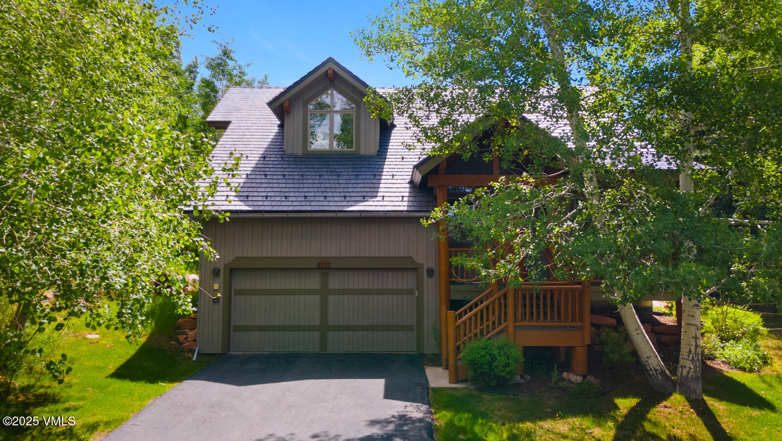 111 Club Cottage Dr Summer Exteriors MLS