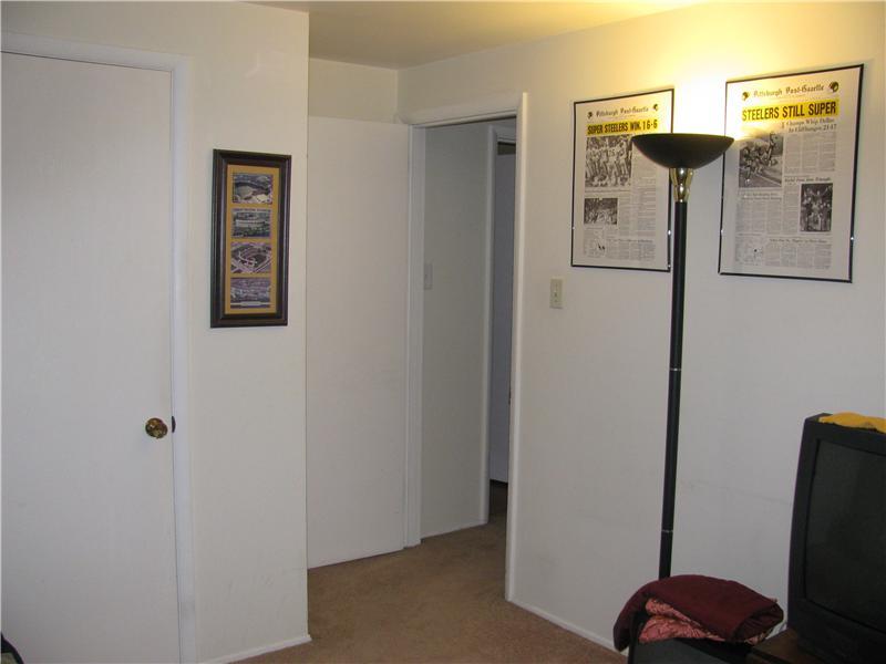 152 Parkedge Road Green Tree, PA 15220 - Photo 11 of 24 Bedroom.