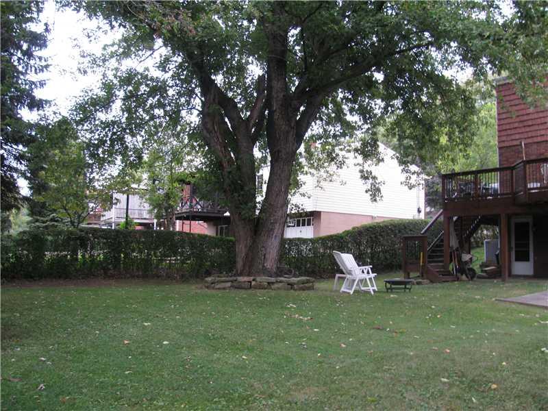 152 Parkedge Road Green Tree, PA 15220 - Photo 21 of 24 Yard/Garden.
