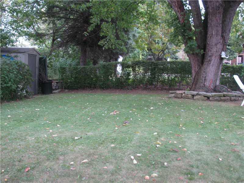 152 Parkedge Road Green Tree, PA 15220 - Photo 22 of 24 Yard/Garden.