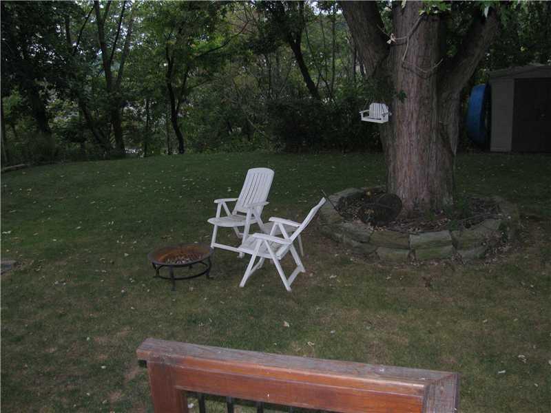 152 Parkedge Road Green Tree, PA 15220 - Photo 23 of 24 Yard/Garden.