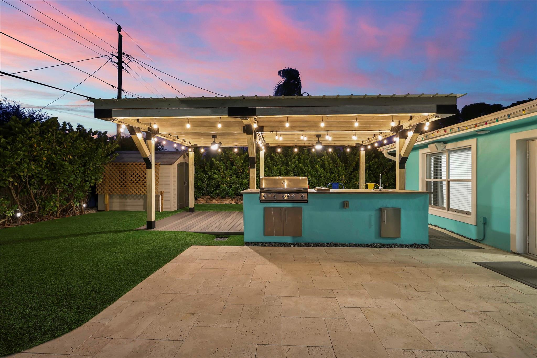 413 Philadelphia Drive Jupiter, FL 33458 - Photo 24 of 35 a view of a terrace