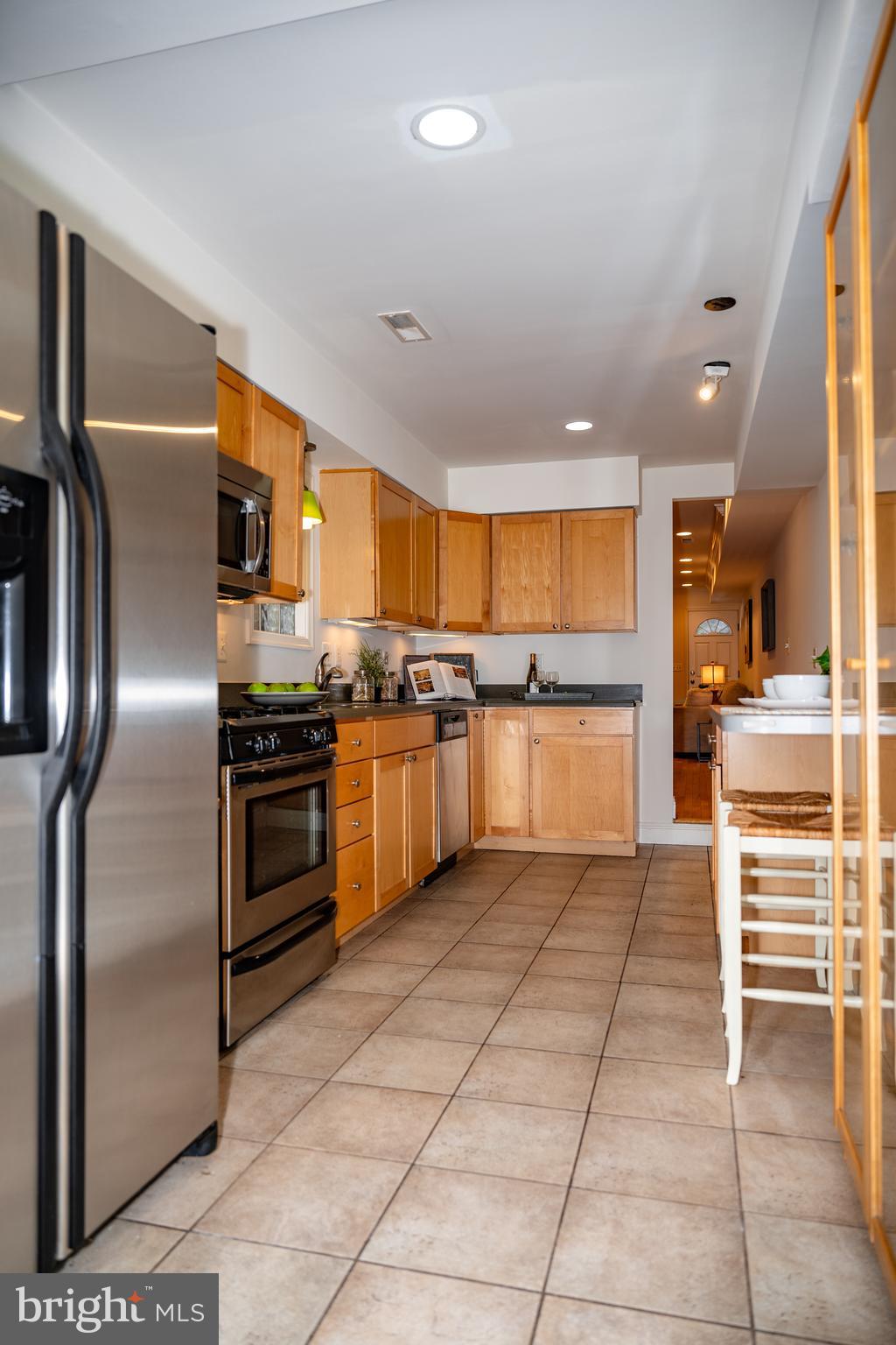 1229 Riverside Avenue Baltimore, MD 21230 - Photo 20 of 81